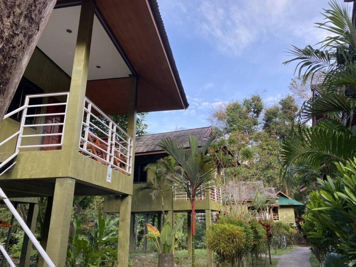 Khao Sok Jungle Huts Resort Khao Sok National Park Экстерьер фото