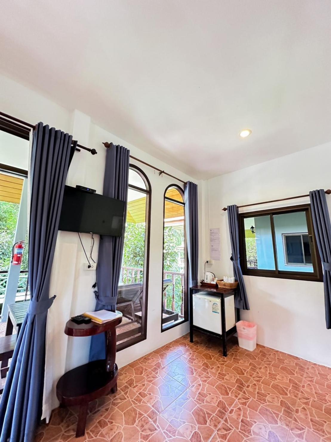 Khao Sok Jungle Huts Resort Khao Sok National Park Экстерьер фото