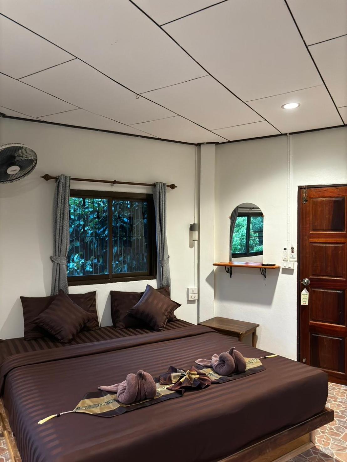 Khao Sok Jungle Huts Resort Khao Sok National Park Экстерьер фото
